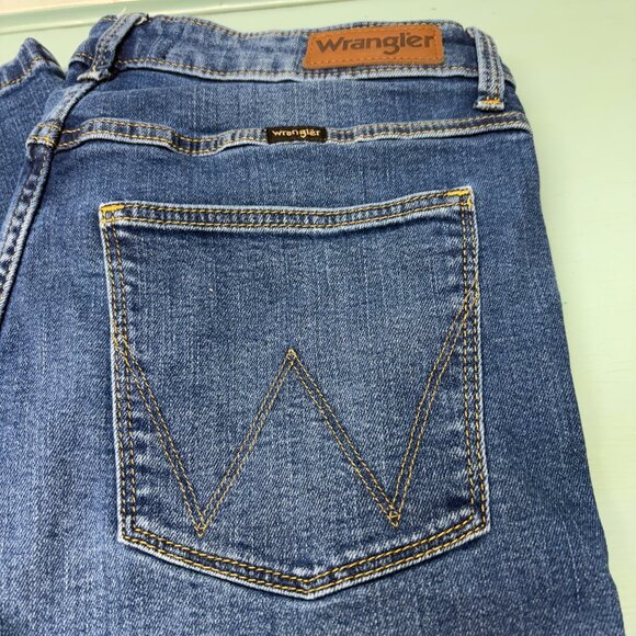 wrangler womens high rise bold boot cut jeans, size 10x32 - Picture 8 of 8